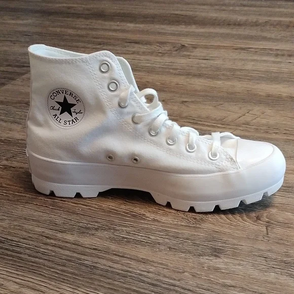 WOMEN'S CONVERSE CHUCK TAYLOR ALL STAR LUGGED PLATFORM SNEAKERS White Size 10 - Picture 2 of 4